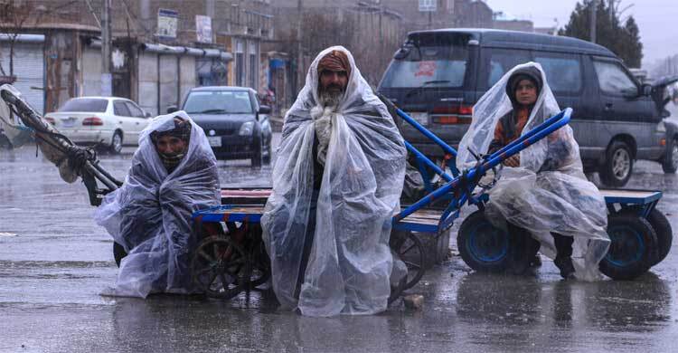 আফগানিস্তানে তুষারপাত-বৃষ্টিতে ৬০ জনের মৃত্যু