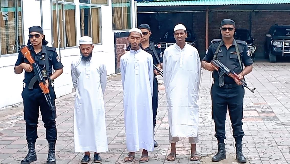 নিষিদ্ধ সংগঠন আনসার আল ইসলামের ৩ সদস্য গ্রেপ্তার