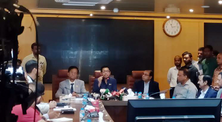 বিকেল ৩টা থেকে চালু হচ্ছে মোবাইল ইন্টারনেট
