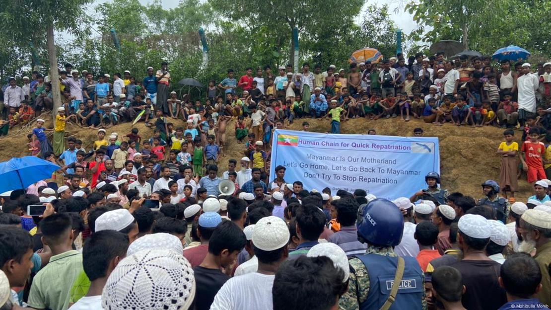 লাখো রোহিঙ্গার সমাবেশ : ফিরে যাওয়ার আকুতি 