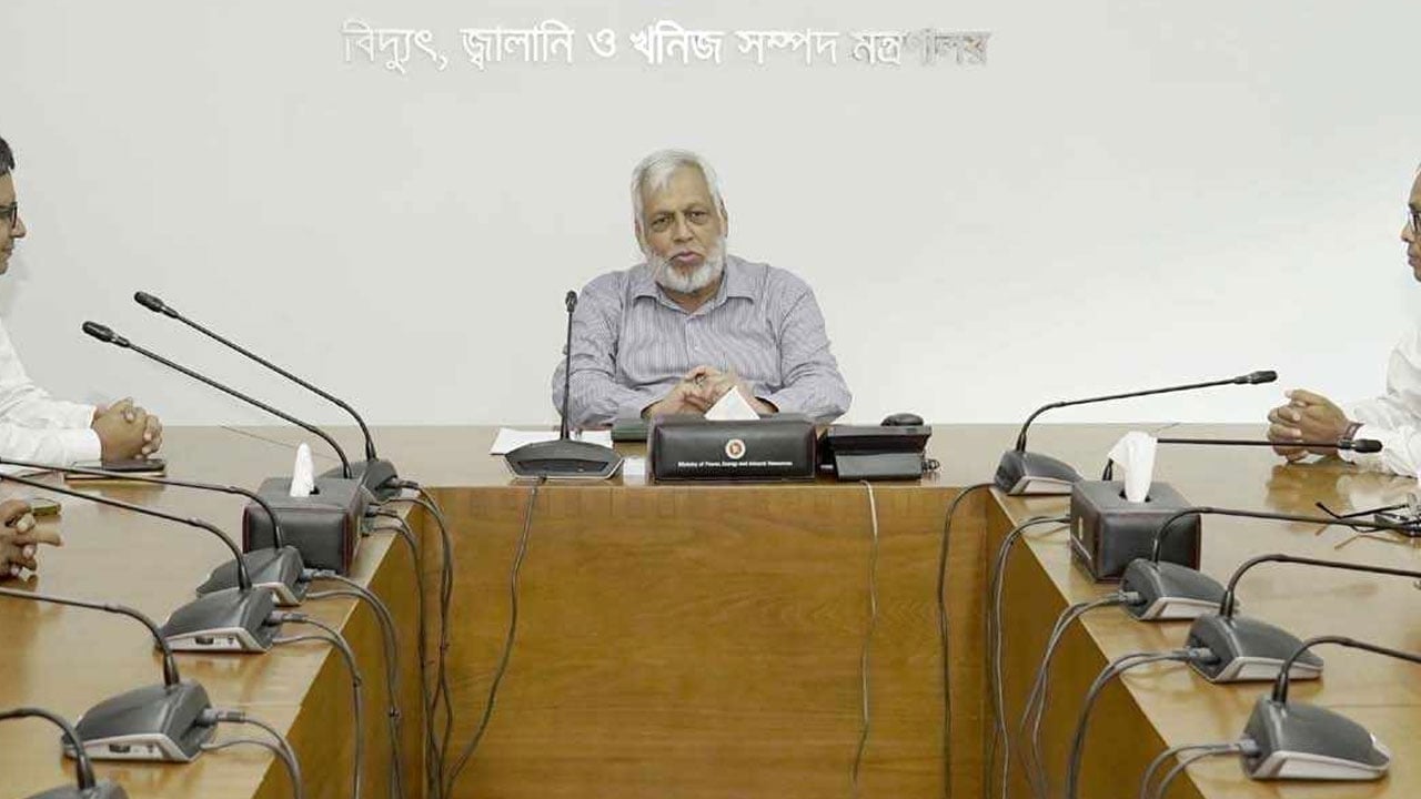 চলমান জ্বালানি সংকট নিরসনে গ্যাসের অনুসন্ধান কার্যক্রম জোরদার : জ্বালানি উপদেষ্টা