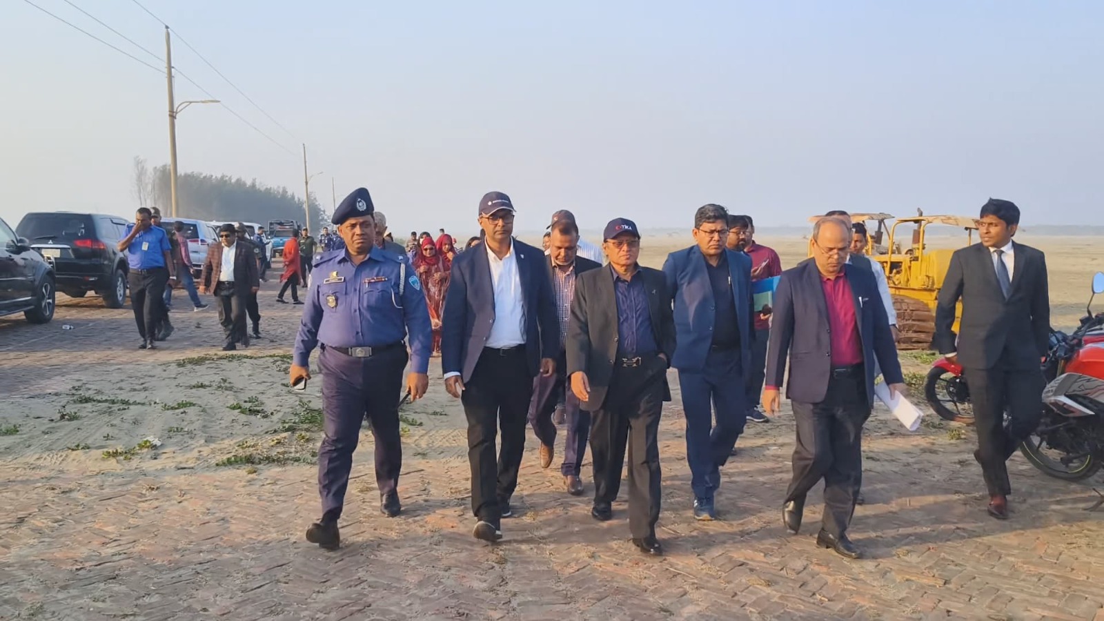  পর্যটকদের আকৃষ্ট করতে ট্যুরিজম পার্ক গড়ে তোলা হচ্ছে : প্রধান উপদেষ্টার মুখ্য সচিব