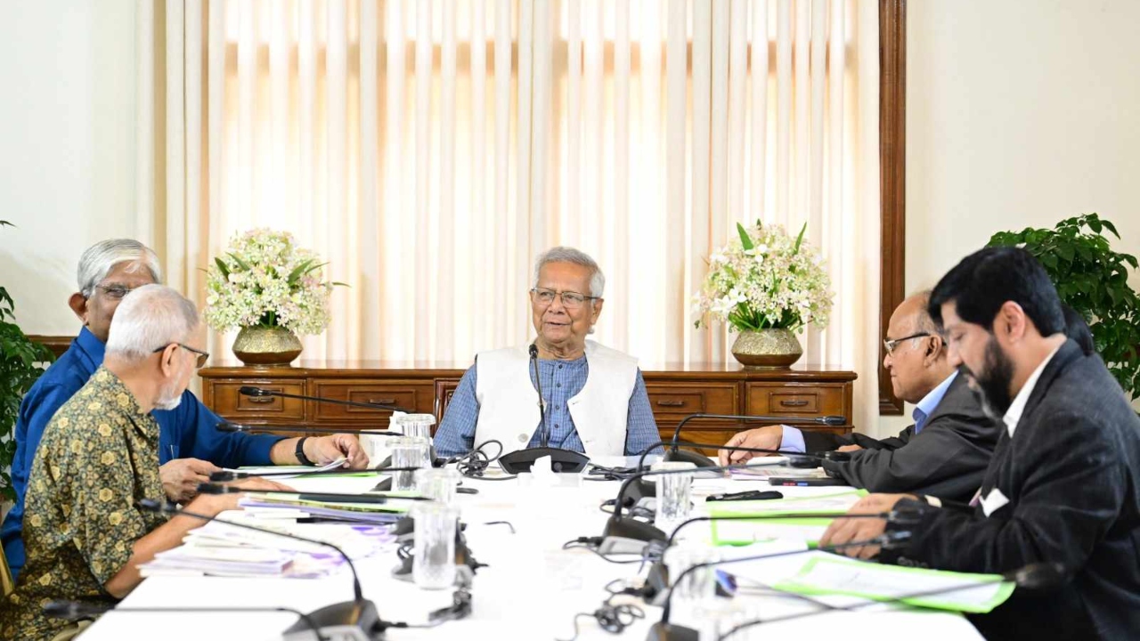 পুঁজিবাজার পরিস্থিতি উন্নয়নে প্রধান উপদেষ্টার পাঁচ নির্দেশনা