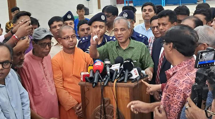 উৎসবমুখর পরিবেশে পূজা অনুষ্ঠিত হবে: স্বরাষ্ট্র উপদেষ্টা