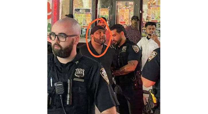  আখতারের ওপর ডিম নিক্ষেপকারী আ.লীগ কর্মী আটক