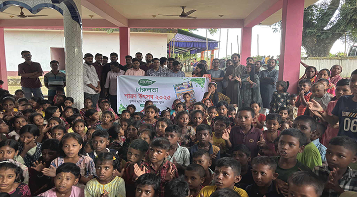 সুবিধাবঞ্চিত শিশুদের চারুলতার শারদ উপহার