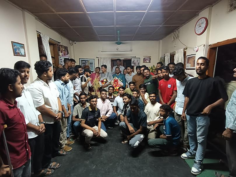 নেতাকর্মীর বিশাল মিছিল নিয়ে রাঙামাটিতে ধানের শীষের প্রার্থীর সাথে সাব্বিরের মতবিনিময়