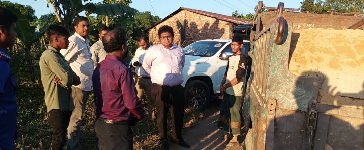 হাটহাজারীতে পাহাড় কাটার অপরাধে এক ব্যক্তিকে ২ লক্ষ টাকা অর্থদন্ড