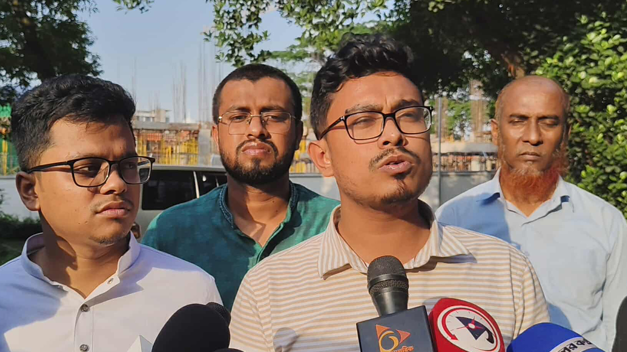 আইজিপির রায়ে অসন্তুষ্ট : হাসিনার মৃত্যুদণ্ডে জুলাই প্রজন্মের বিজয় হয়েছে : ডাকসু ভিপি 