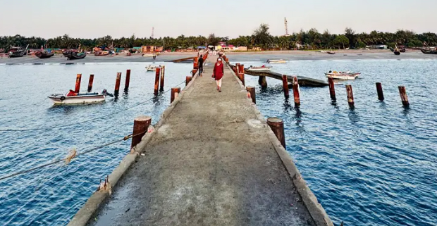 জাহাজ চলাচল বন্ধ : ৯ দিনেও সেন্টমার্টিনে যাননি কোনো পর্যটক