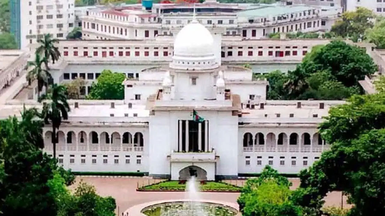 বিচারকদের নিরাপত্তা বাড়ানোর নির্দেশনা চেয়ে রিট