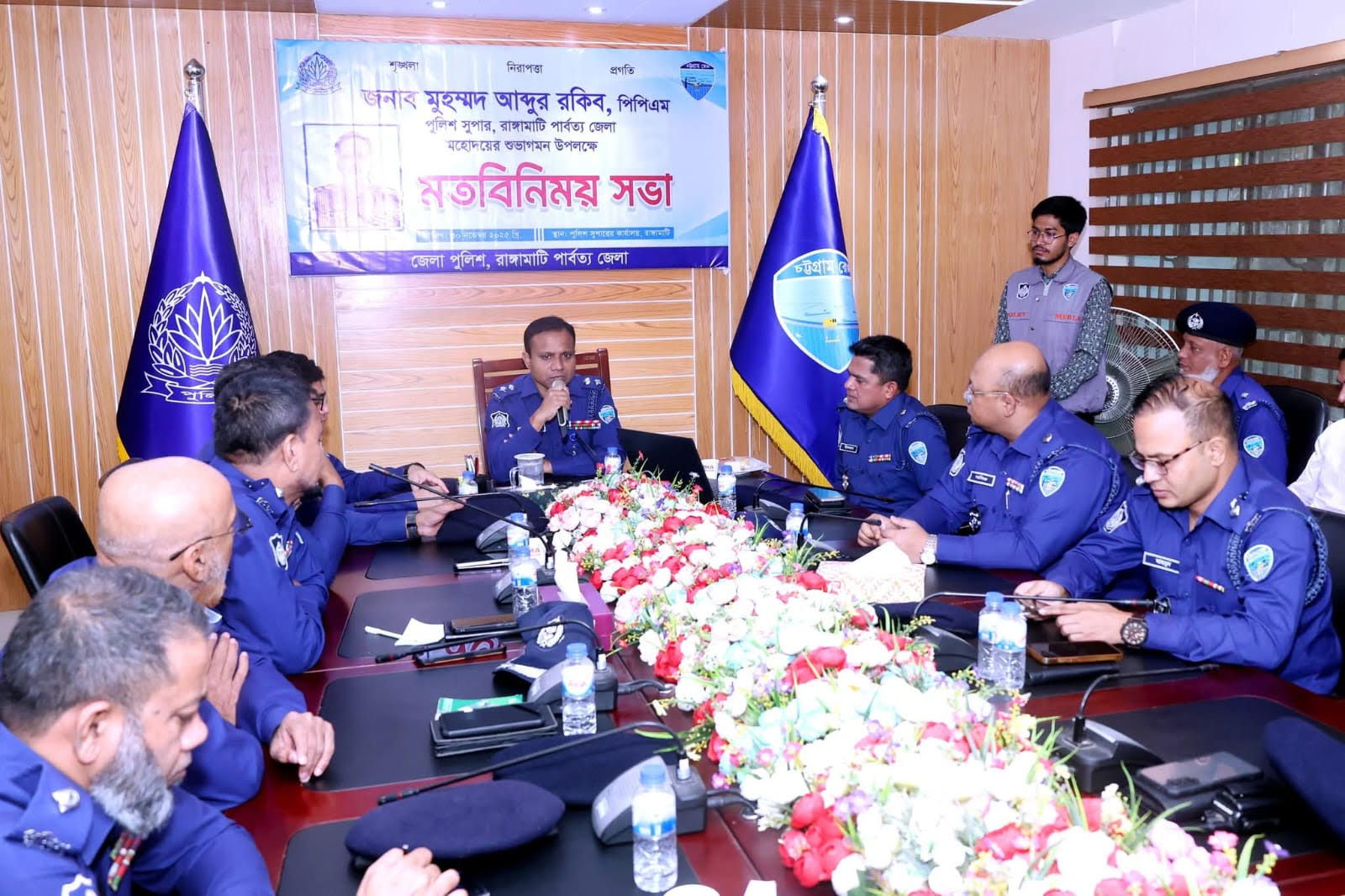 রাঙামাটির সাংবাদিকবৃন্দের সাথে মতবিনিময় করলেন নবাগত পুলিশ সুপার
