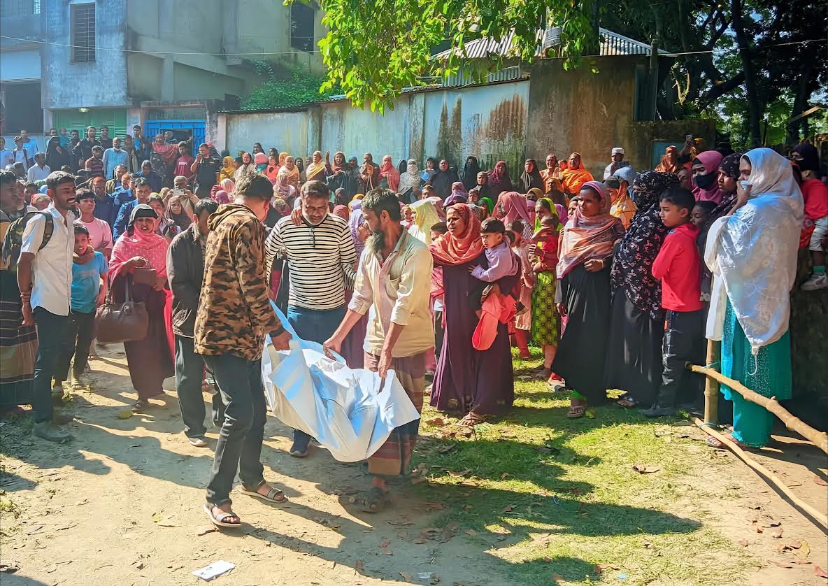 র‌্যাব কর্মকর্তার স্ত্রীকে শ্বাসরোধে হত্যা করে স্বর্ণালঙ্কার লুট
