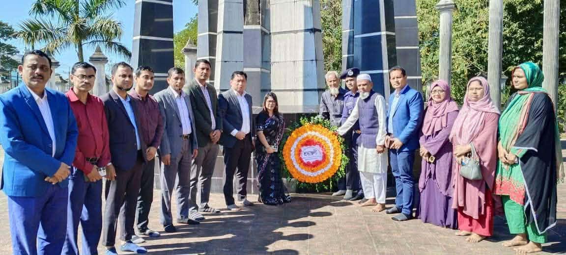 আনোয়ারায় শহীদ বুদ্ধিজীবী দিবস উপলক্ষে আলোচনা সভা ও পুষ্পস্তবক অর্পণ