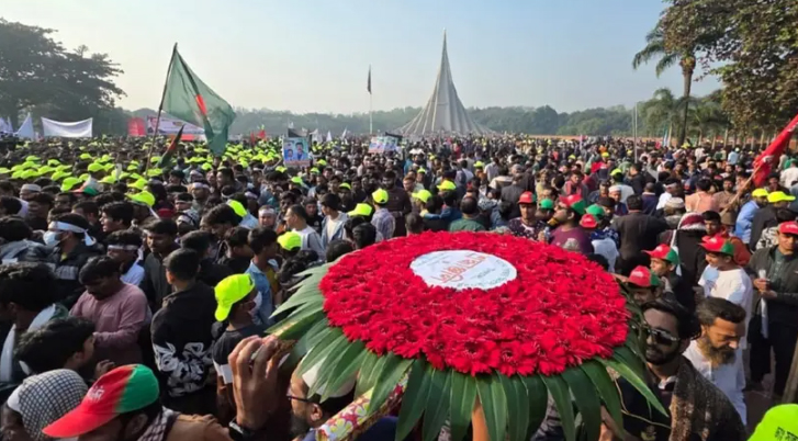 সারাদেশে উৎসবমুখরভাবে পালিত হলো মহান বিজয় দিবস
