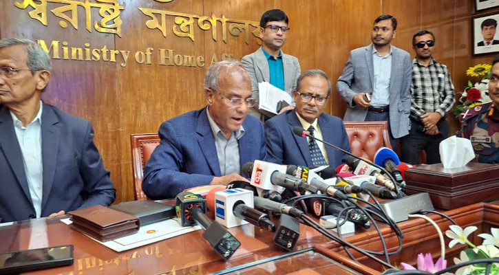 নিরাপত্তা ঝুঁকিতে থাকা ২০ জনকে দেওয়া হয়েছে গানম্যান