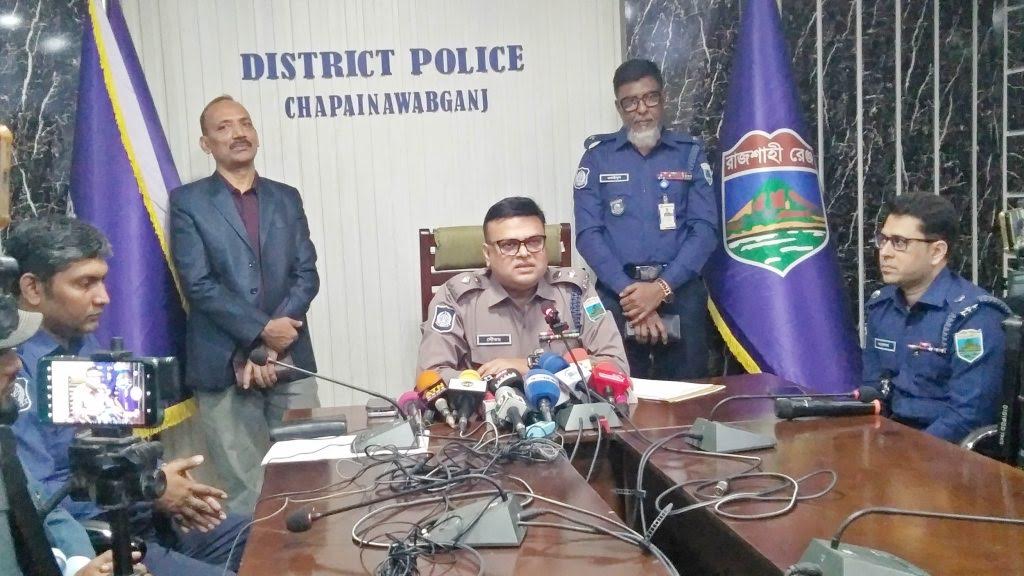 চাঁপাইনবাবগঞ্জে নবাগত পুলিশ সুপার গৌতম কুমার বিশ্বাসের সঙ্গে গণমাধ্যমকর্মীদের মতবিনিময়