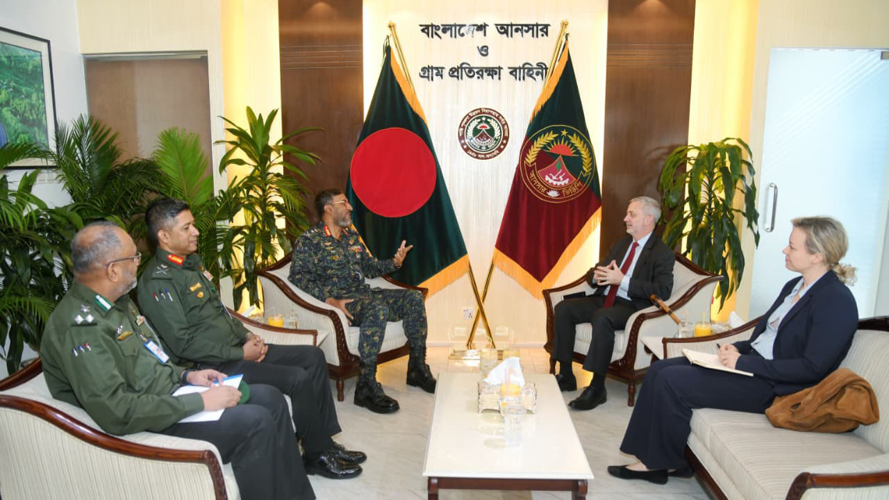 নির্বাচন ও নিরাপত্তা প্রস্তুতি নিয়ে আনসার-ভিডিপির সঙ্গে ইইউর বৈঠক