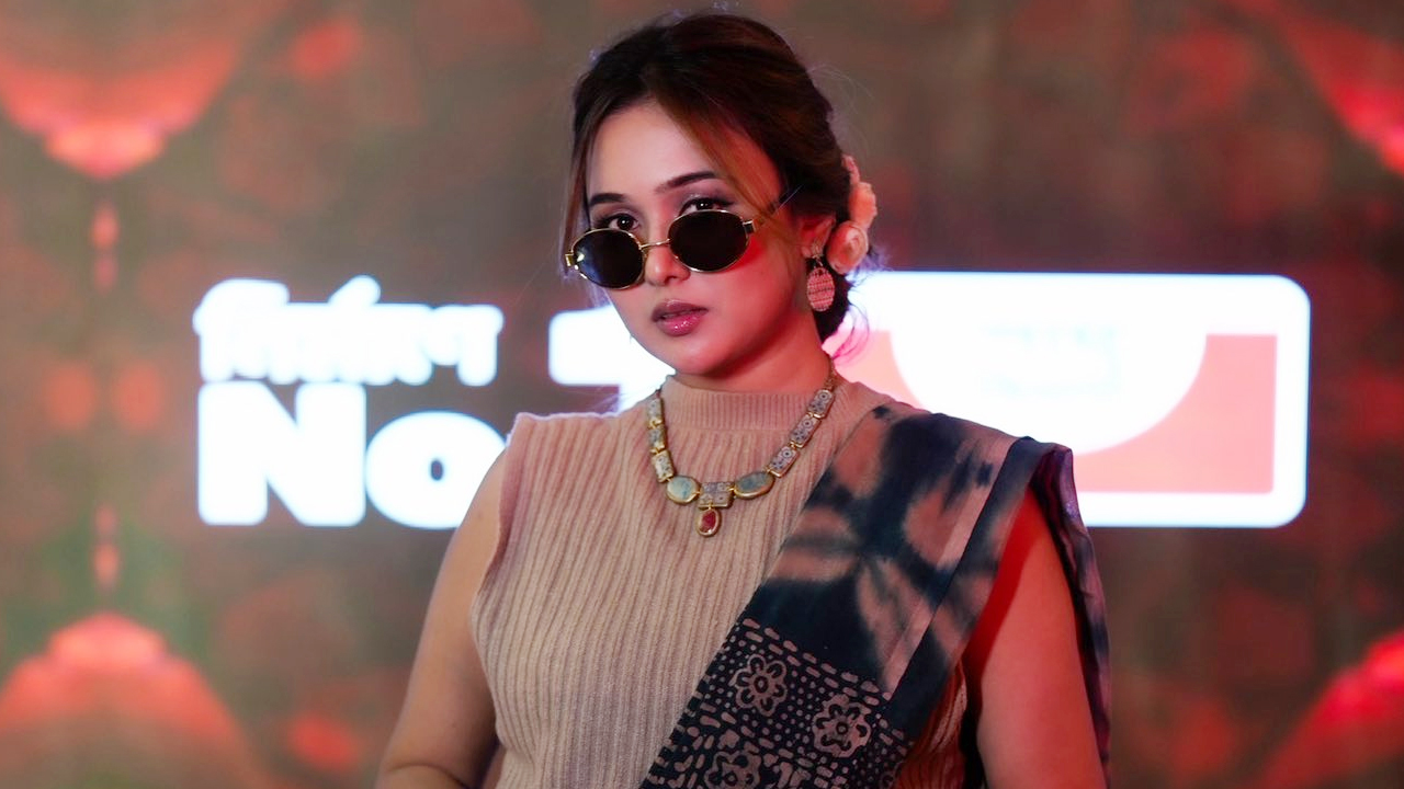 ‘সব অবস্থায় চুপ থাকাই নাকি বুদ্ধিমানের কাজ’