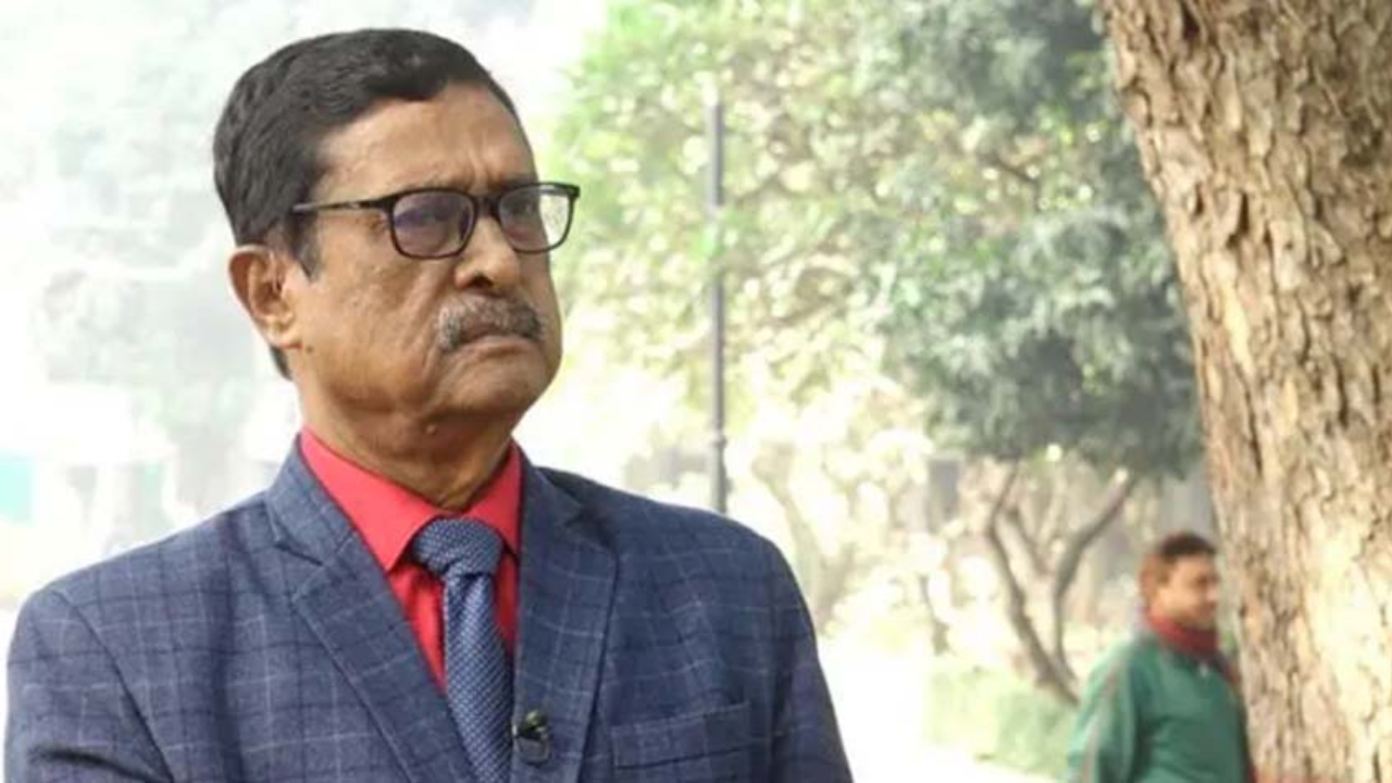 আদালত অবমাননার অভিযোগ : নিঃশর্ত ক্ষমা চেয়ে অব্যাহতি পেলেন বিএনপি নেতা ফজলুর রহমান