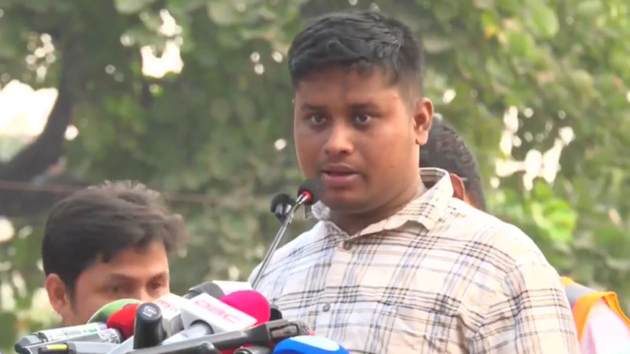 ভারত বাংলাদেশকে ফিলিস্তিন রাষ্ট্র বানাতে চায় : হাসনাত