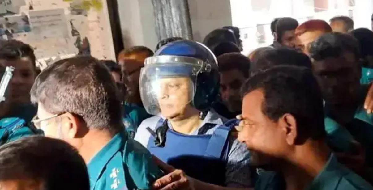 মানবতাবিরোধী অপরাধ : জিয়াউলসহ ১১জনের বিরুদ্ধে ৮ জানুয়ারির মধ্যে প্রতিবেদন জমার নির্দেশ