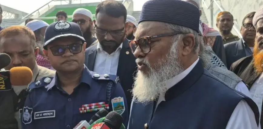 হাজিদের জিম্মি করার প্রবণতা শূন্যের কোঠায় নামিয়ে আনা হয়েছে : ধর্ম উপদেষ্টা