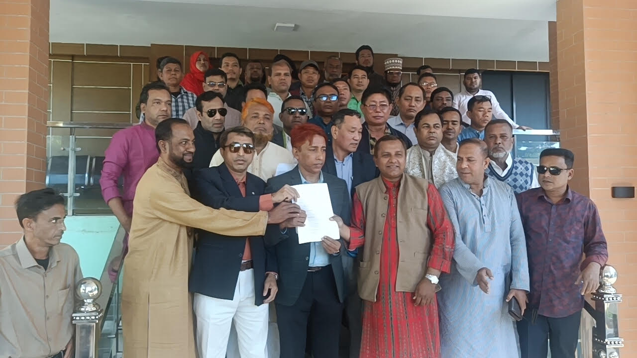 অ্যাড. দীপেন দেওয়ানের পক্ষে মনোনয়ন ফরম সংগ্রহ করলো রাঙামাটি বিএনপির নেতৃবৃন্দ