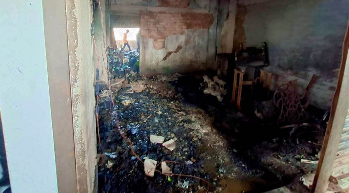 ফটিকছড়িতে অগ্নিকাণ্ডে পুড়ে ছাই ১৮ দোকান