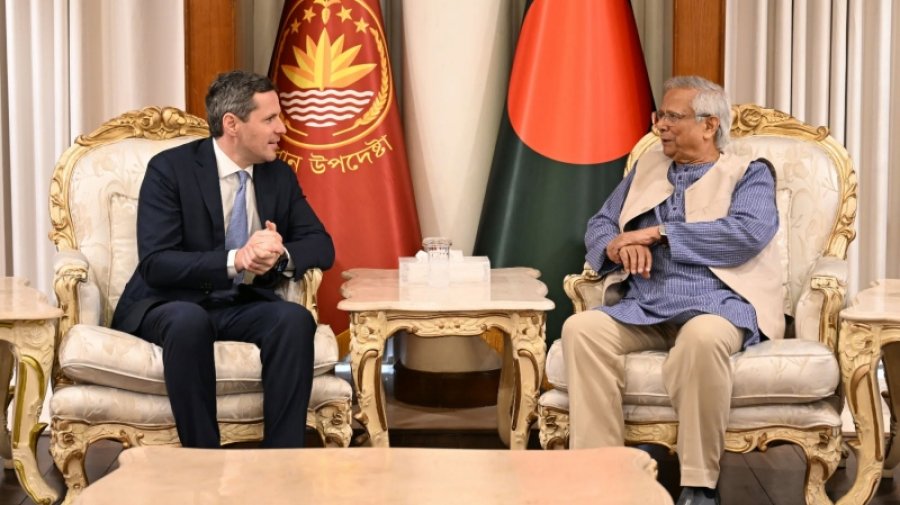 বাংলাদেশিদের অবৈধ অভিবাসন নিয়ে ইতালির উপমন্ত্রীর উদ্বেগ
