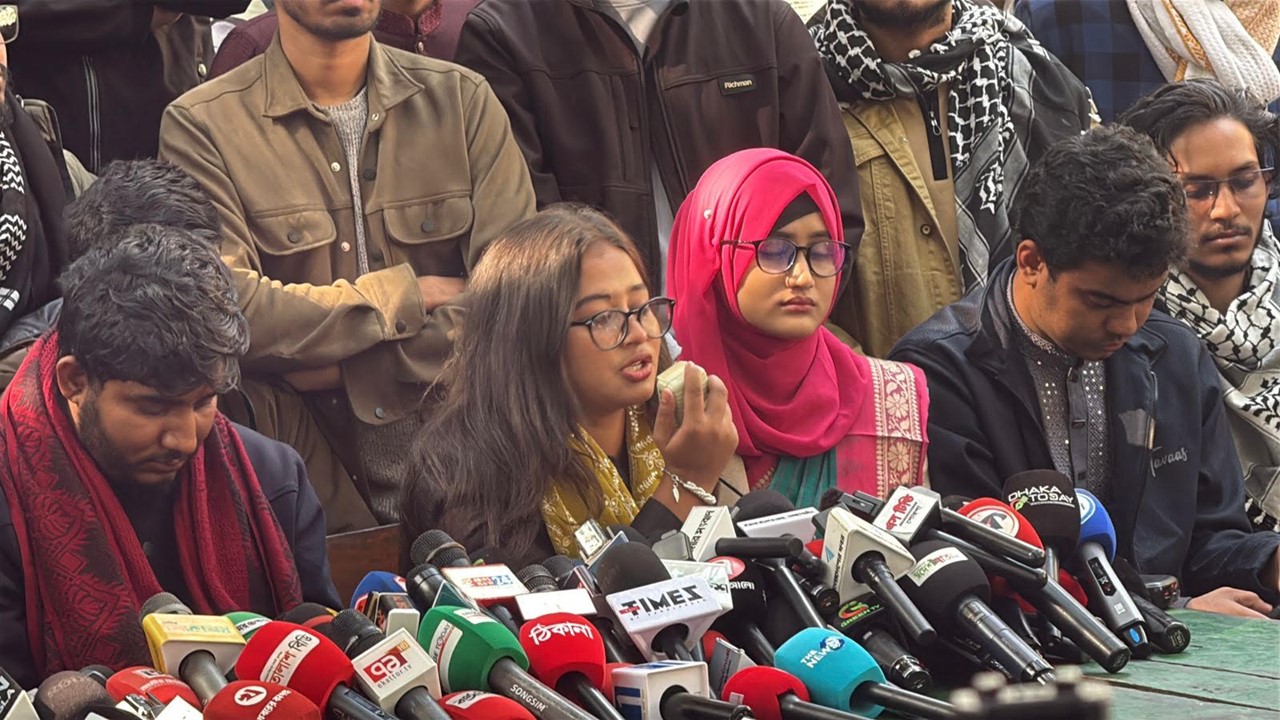১১ দিন নির্যাতনের পর জেল থেকে লাশের মতো বের হতে হয়েছে: সুরভী