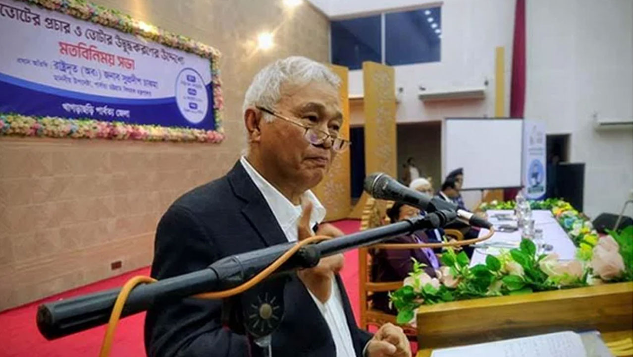 সংবিধান বিকৃতি রোধে আমরা চাই একটি স্থায়ী পরিবর্তন : পার্বত্য উপদেষ্টা