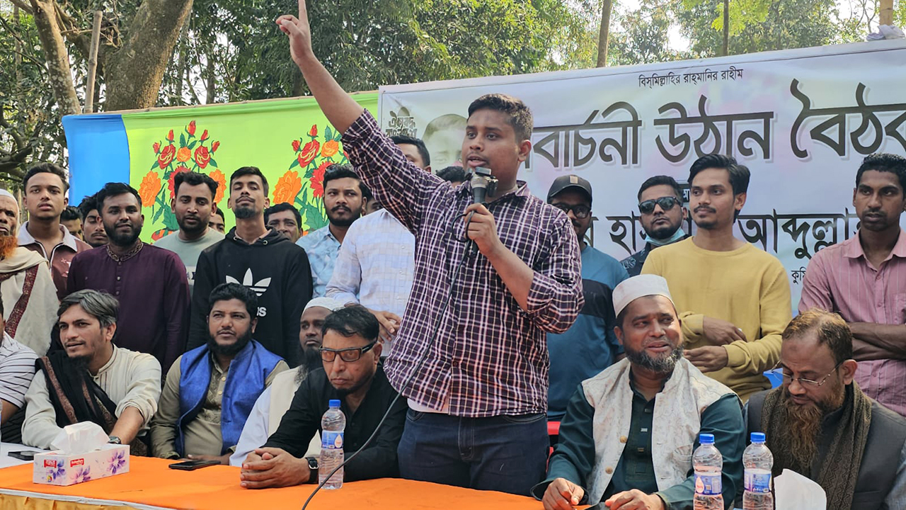 কেন্দ্র দখলের চেষ্টা করলে হাসিনার মতো পরিণতি হবে : হাসনাত