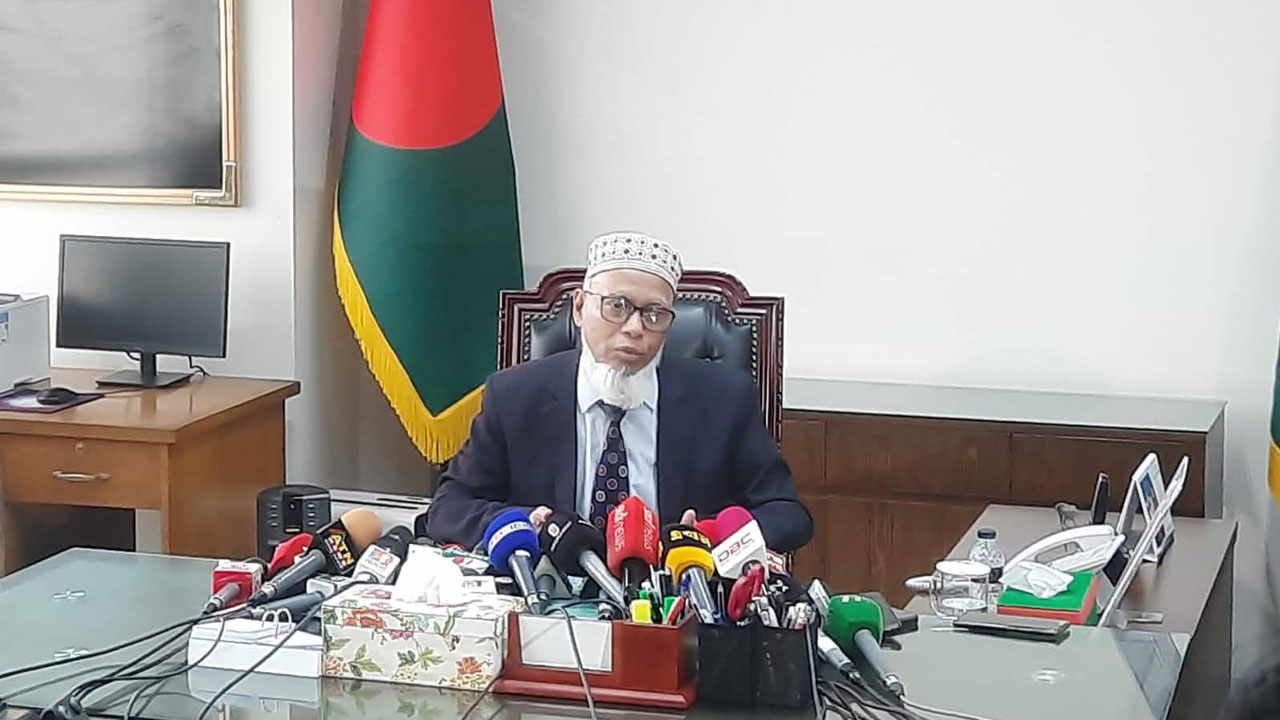 চাপ নেই, রাজনৈতিক দলগুলোর সহযোগিতায় কমিশন আত্মবিশ্বাসী : ইসি মাছউদ