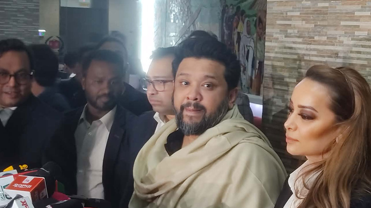 চট্টগ্রাম-৭ আসনে প্রার্থিতা ফিরে পেয়েছেন বিএনপি প্রার্থী হুম্মাম কাদের