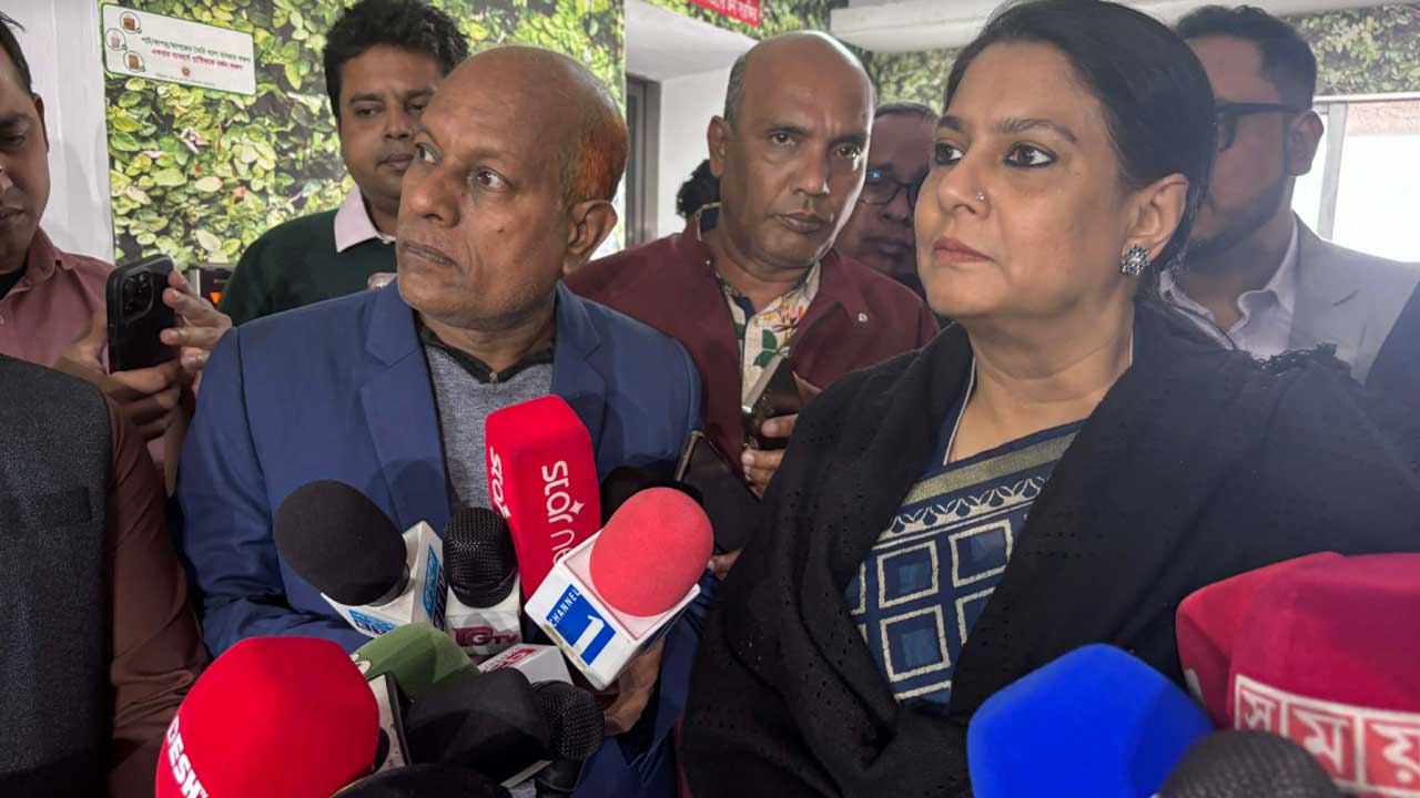 অভিবাসী ভিসা দেওয়ার প্রক্রিয়া স্থগিত : পররাষ্ট্র মন্ত্রণালয়-নিরাপত্তা উপদেষ্টা কর্মকৌশল বের করবেন