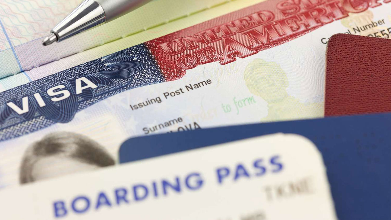 এক লাখের বেশি ভিসা বাতিল করেছে যুক্তরাষ্ট্র