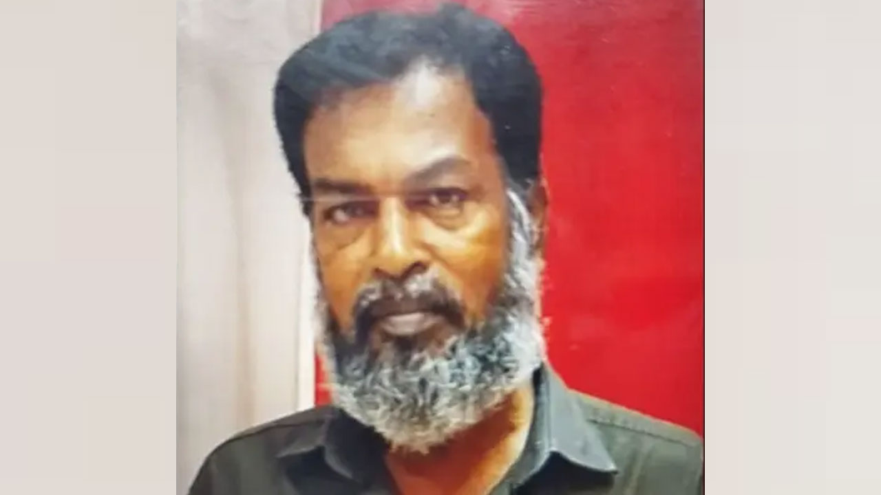 ভোটকেন্দ্রে লাইনে দাঁড়িয়ে অসুস্থ হয়ে চট্টগ্রামে এক ব্যক্তির মৃত্যু