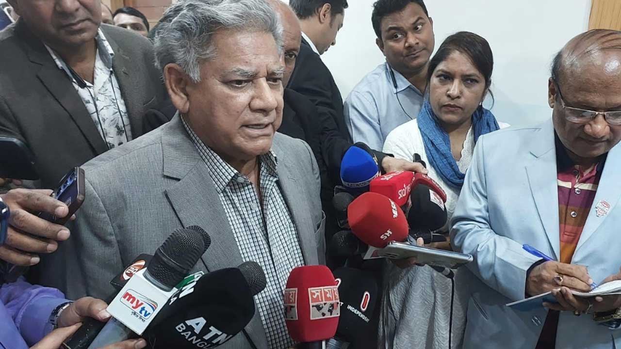 ‘ফেবারঅ্যাবল’ না হলে বিদেশি কোম্পানির সঙ্গে চুক্তি হবে না : নৌ উপদেষ্টা
