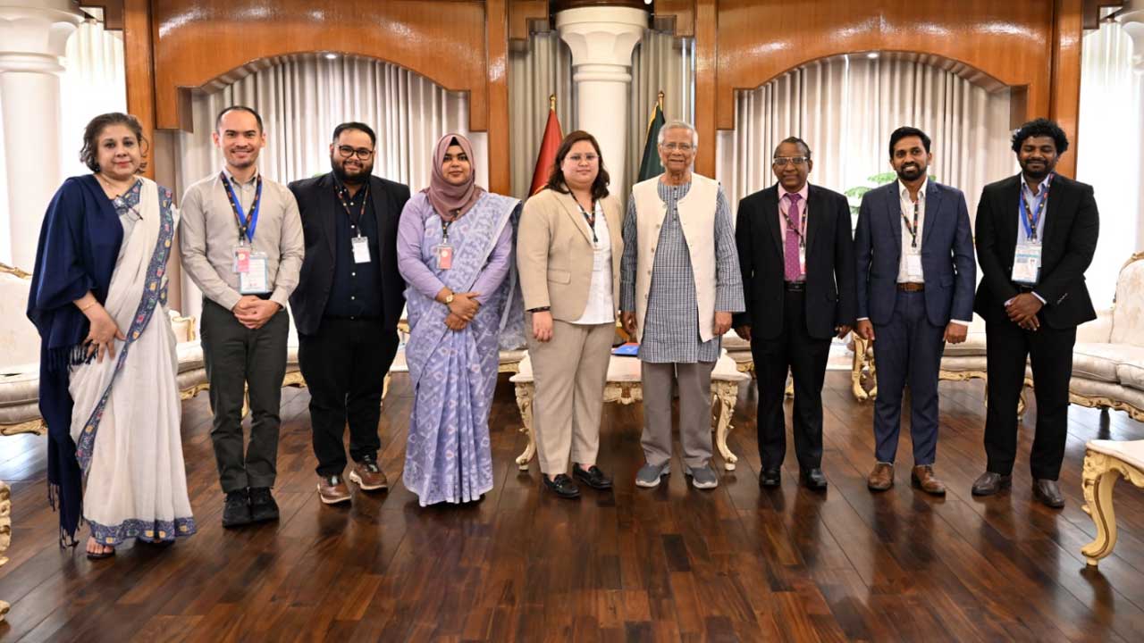 প্রধান উপদেষ্টার সঙ্গে আনফ্রেল-এর নির্বাচন পর্যবেক্ষক দলের সাক্ষাৎ
