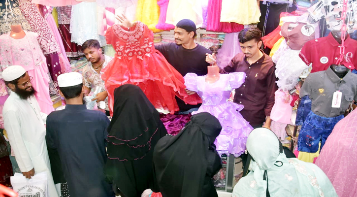 তামাকুমন্ডি লেইনে ঈদের বিকিকিনি, সন্তুষ্ট নন ব্যবসায়ীরা