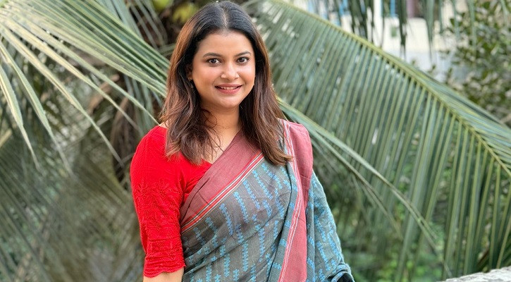 অন্যের ব্যক্তিজীবন নিয়ে সমালোচনা, আফসোস শবনম ফারিয়ার