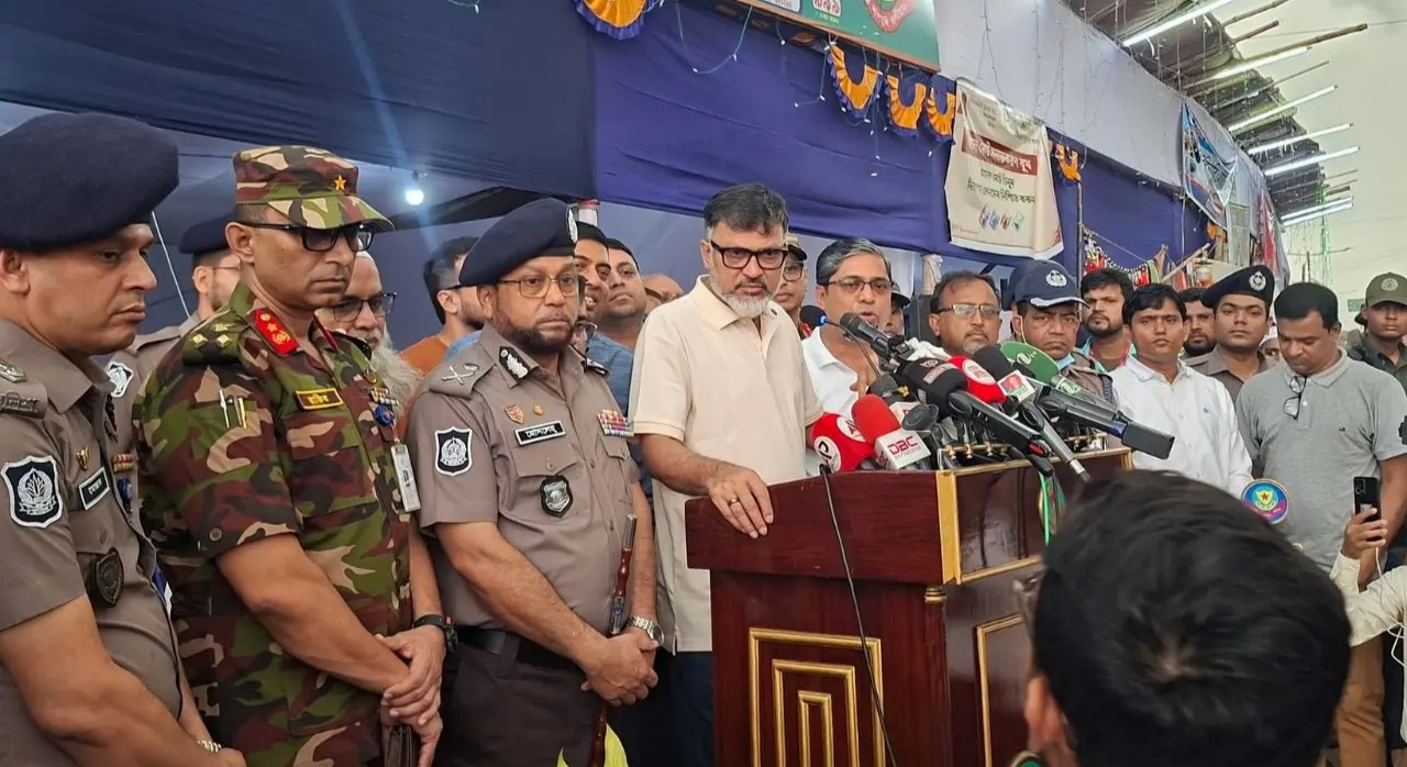 ঢাকার পশুর হাটের কোথাও চাঁদাবাজির অভিযোগ নেই : ডিএনসিসি প্রশাসক