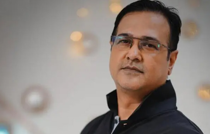 হামে আক্রান্ত হয়ে মৃত শিশুগুলোর অভিশাপ নিন: আসিফ আকবর