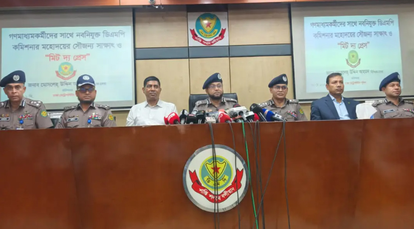 অপরাধে জড়িতদের রাজনৈতিক পরিচয় দেখা হবে না: ডিএমপি কমিশনার