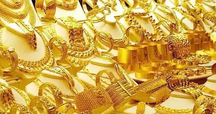 সোনার দাম ভরিতে কমেছে ২১৫৮