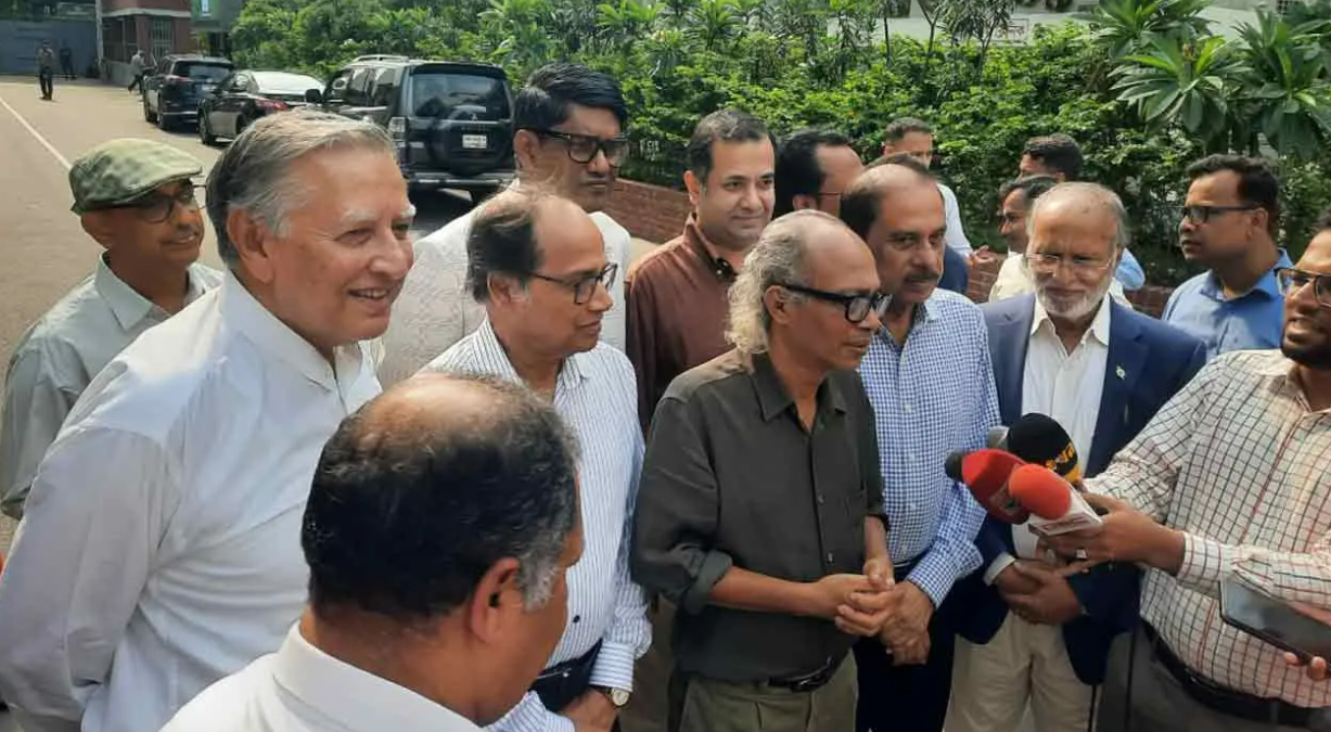 বিভিন্ন মামলায় অভিযুক্ত ২৮২ জন সাংবাদিকের তালিকা প্রধানমন্ত্রীর কাছে