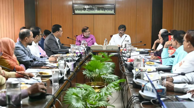 সরকার ঘোষিত কর্মসূচি বাস্তবায়নে স্বচ্ছতা নিশ্চিত করতে হবে : প্রাণিসম্পদ