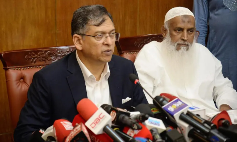 ঈদে পশুর হাটে চাঁদাবাজি বন্ধে হটলাইন চালু করা হবে : স্বরাষ্ট্রমন্ত্রী