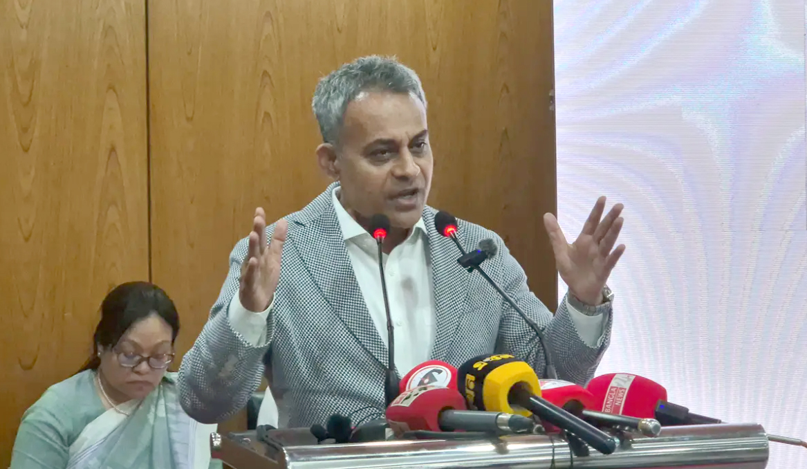 অদক্ষ চালক ও ত্রুটিযুক্ত যানের কারণেই দৌলতদিয়ায় দুর্ঘটনা ঘটেছে : সড়ক ও সেতু মন্ত্রী